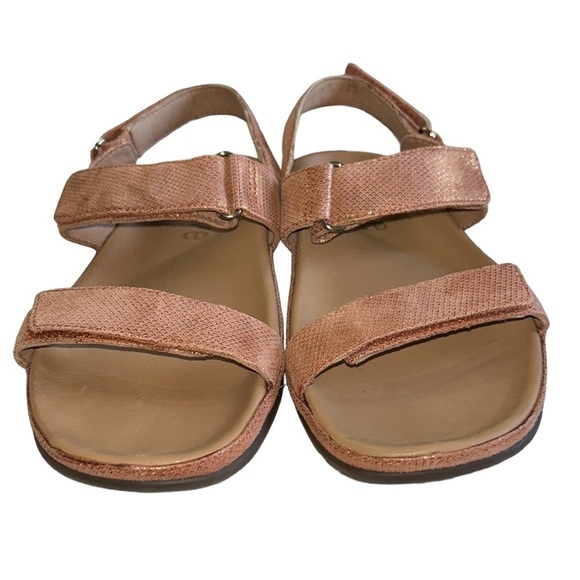 STRIVE Kona Sandal Metallic Copper Size 8 D Width - Picture 5 of 9